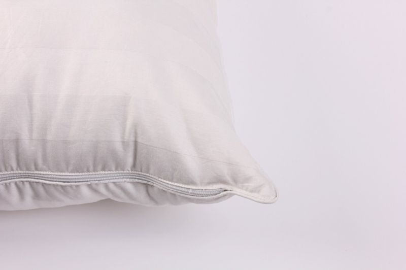 New Design 3 Layer Duck Down and Memorey Filling Pillows